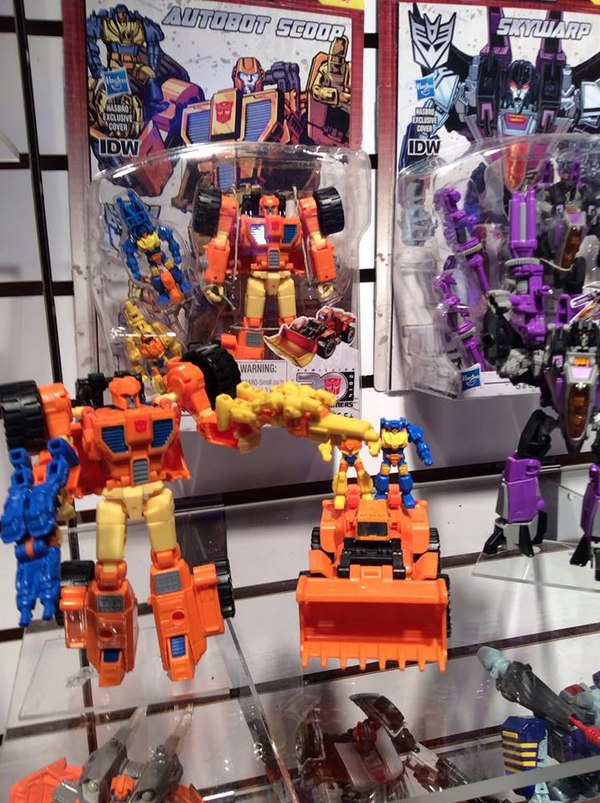 Toy Fair 2014 First Looks At Transformers Showroom Optimus Prime, Grimlock, More Image  (22 of 33)